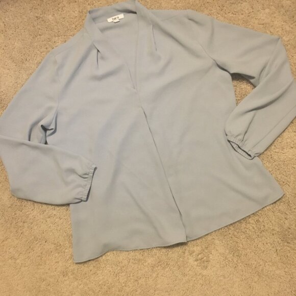 Bar III Pleated Poet Sleeve Blouse - Picture 11 of 16